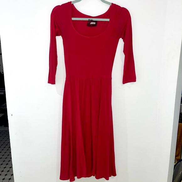 Reformation noble dress - Picture 3 of 5